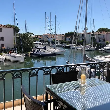 Апартаменты Charming In Port *