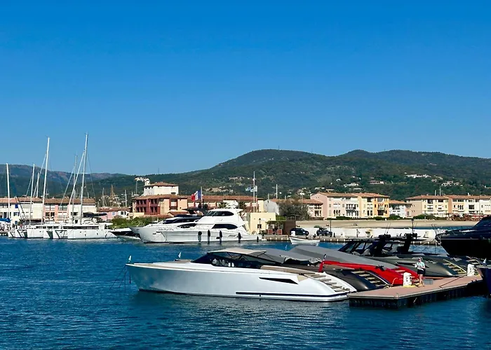 Charming In Port * Grimaud