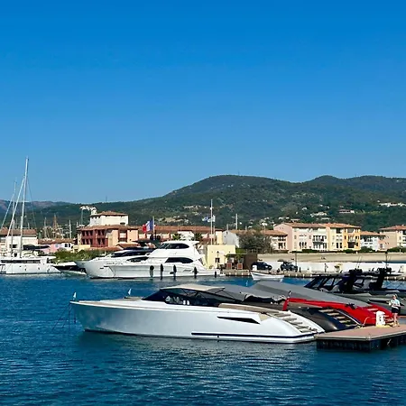 Charming In Port * Grimaud